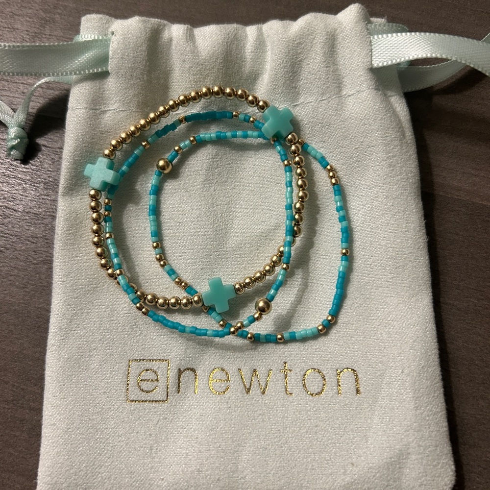 enewton girl mint and gold beaded bracelet set with pouch included